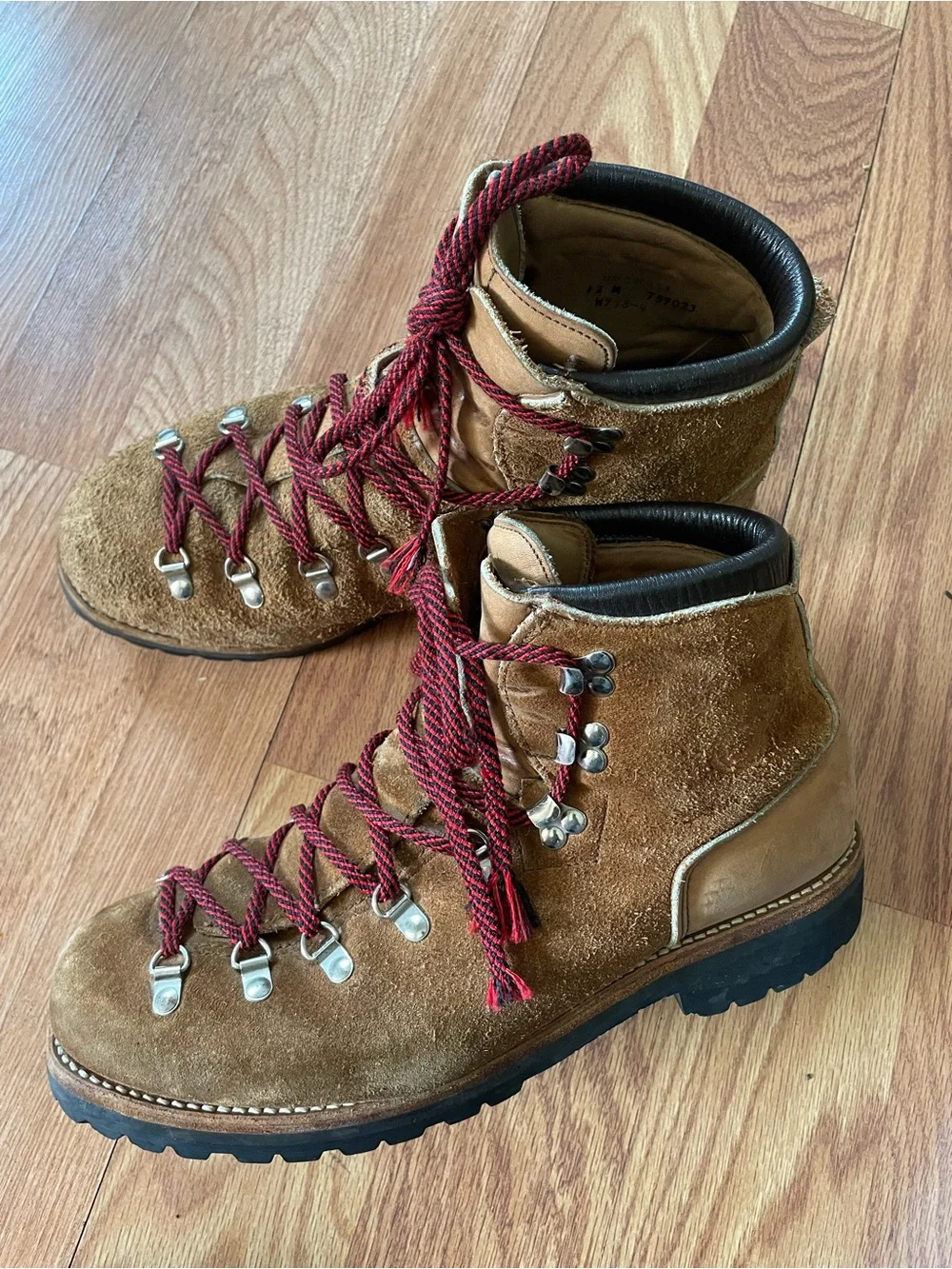 VTG DEXTER Leather Mountaineering Hiking Boots Mens Sz 12 M Vibram MADE IN USA